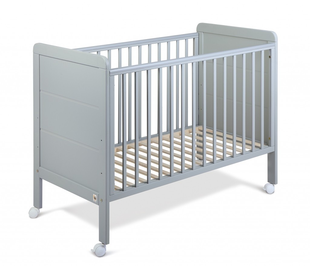 baby cot and dresser