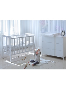 WHITE YappyStar baby cot and YappyClassic dresser